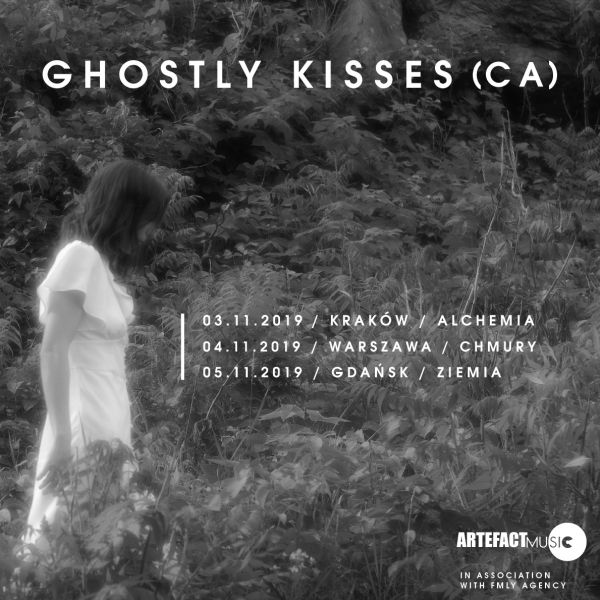 Ghostly Kisses 